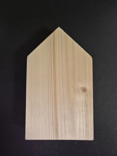 Dřevěný domeček menší