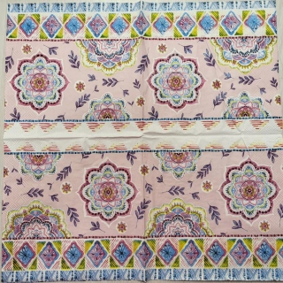 Mandly na růžovém