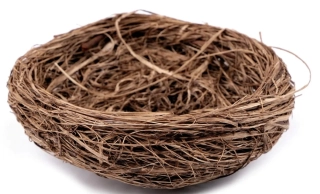 Přírodní proutěné hnízdo